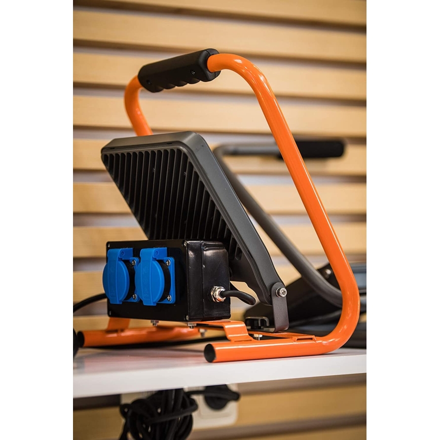 Ledvance - LED-valonheitin R-STAND LED/30W/230V IP44