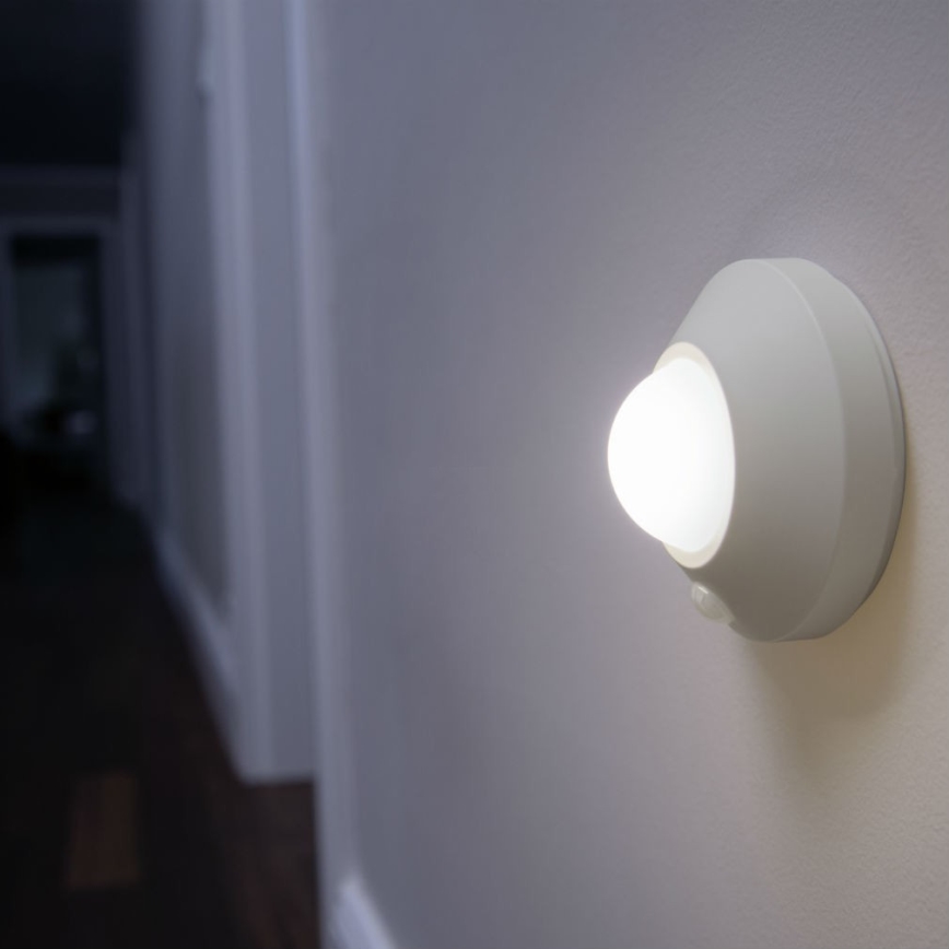 Ledvance - LED-yövalo anturilla NIGHTLUX LED/1,7W/3xAA 4000K