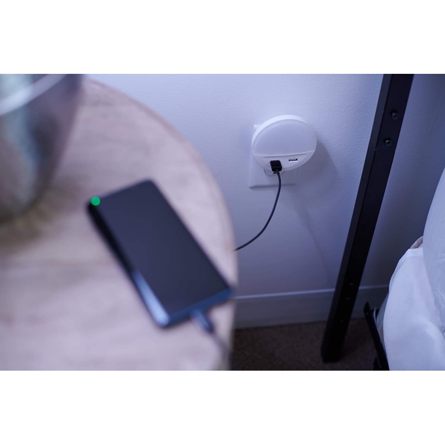 Ledvance - LED-yövalo pistorasiaan anturilla LUNETTA 2xUSB LED / 13W / 230V