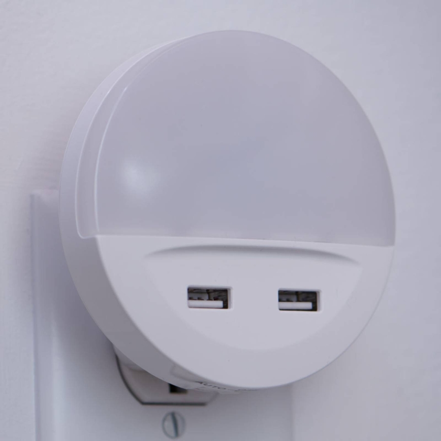 Ledvance - LED-yövalo pistorasiaan anturilla LUNETTA 2xUSB LED / 13W / 230V