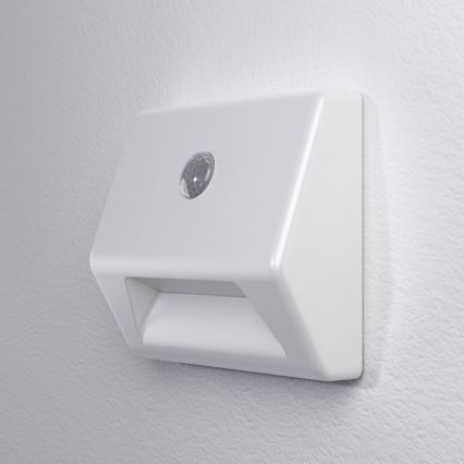 Ledvance - LED-portaikkovalo NIGHTLUX LED/0,25W/3xAAA IP54 anturilla