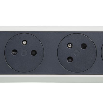 Legrand 049459 - Jatkojohto kytkimellä 4Z Tyyppi E 3m