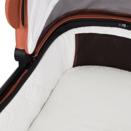 Lionelo - LAYLA 3-in-1-yhdistelmävaunut Brown Rust