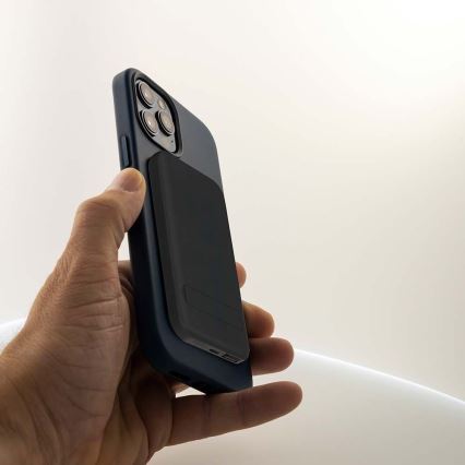 Magneettinen virtapankki langattomalla latauksella Power Delivery 10 000mAh/20W/3,7V musta