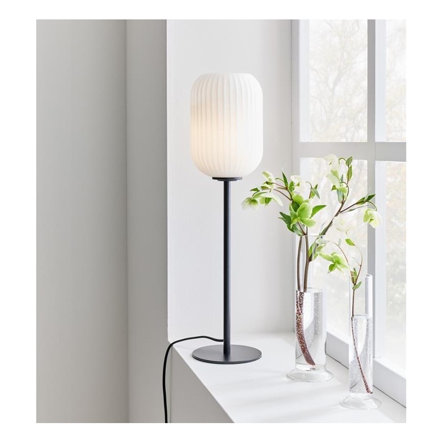 Markslöjd 108252 - Pöytälamppu CAVA 1xE14/40W/230V musta
