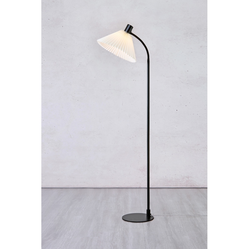 Markslöjd 108568 - Lattialamppu MIRA 1xE27/40W/230V musta