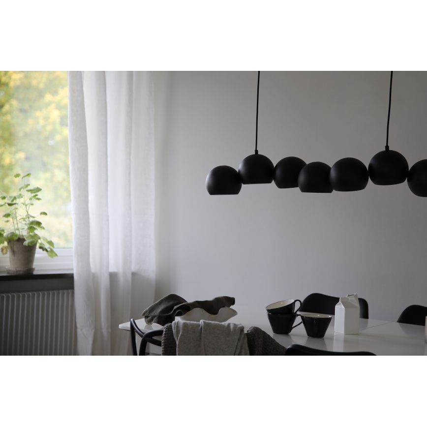 Markslöjd 108860 - Kattokruunu johdossa CUPOLO 7xE14/40W/230V musta
