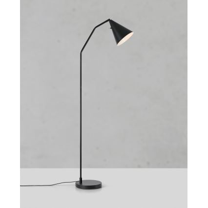 Markslöjd 108889 - LED-himmennettävä lattiavalaisin FUNIL LED/4,9W/230V CRI 90, musta