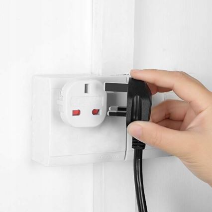 Matka-adapteri UK/EU 230V valkoinen