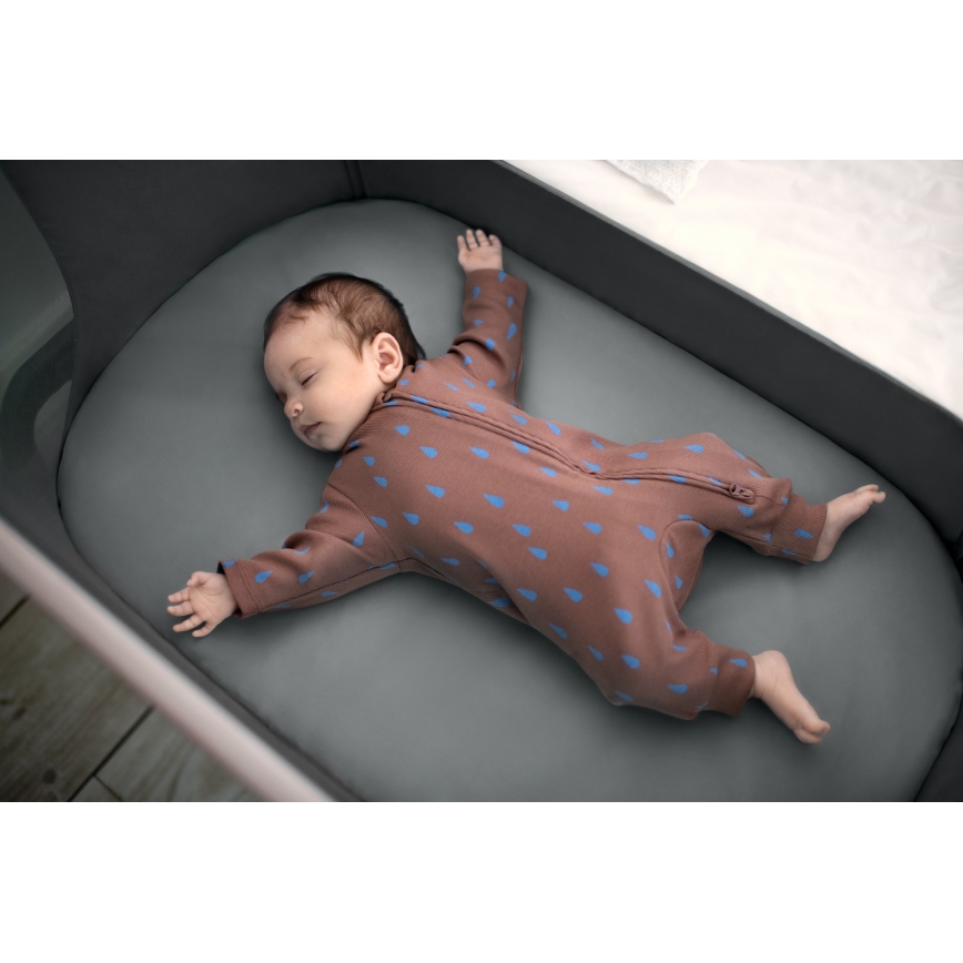 Maxi-Cosi - Matkasänky IORA AIR musta