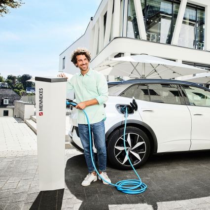 Mennekes - Latauskaapeli sähköautoille tyyppi 2 / tyyppi 1 7,5m 7,4kW 32A IP44