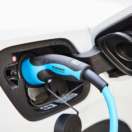 Mennekes - Latauskaapeli sähköautoille tyyppi 2 / tyyppi 1 7,5m 7,4kW 32A IP44