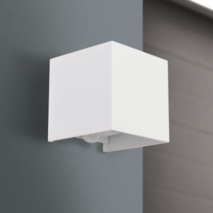 LED Ulkoseinävalaisin liike- ja hämärätunnistimella CUBE-S LED/13W/230V IP54 valkoinen