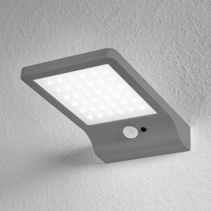 Osram - LED-aurinkoseinävalaisin anturilla DOORLED LED/3W/3,3V 2000 mAh IP44 hopea