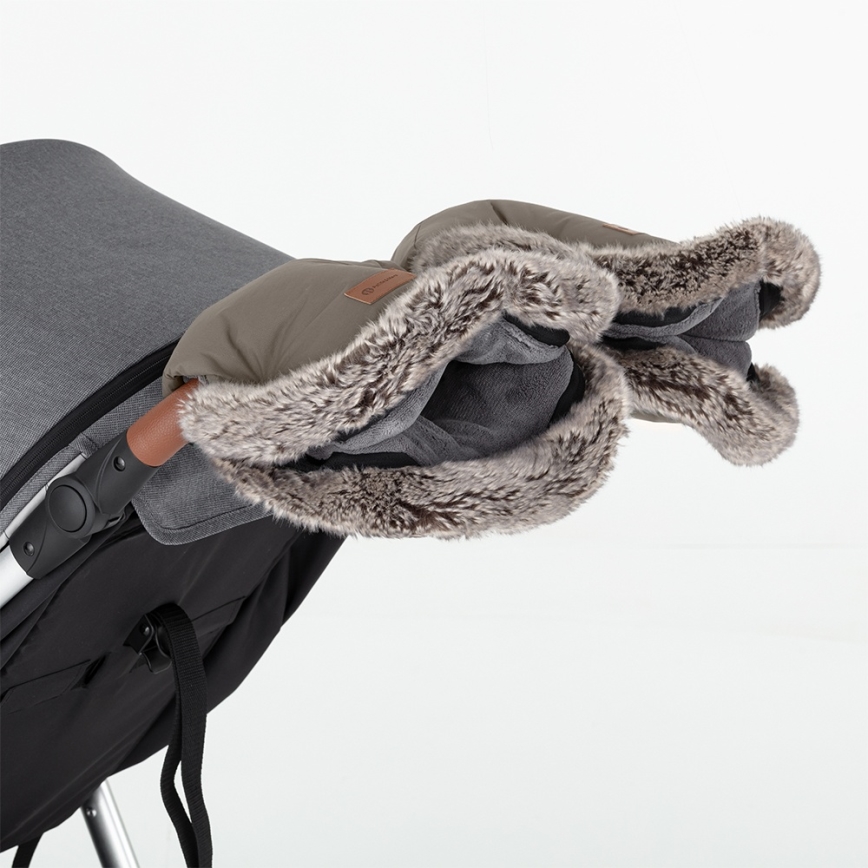PETITE&MARS - SETTI Lasten vaunupussi 4-in-1 COMFY + työntöaisan lämmittimet FURRY Mocha Mousse