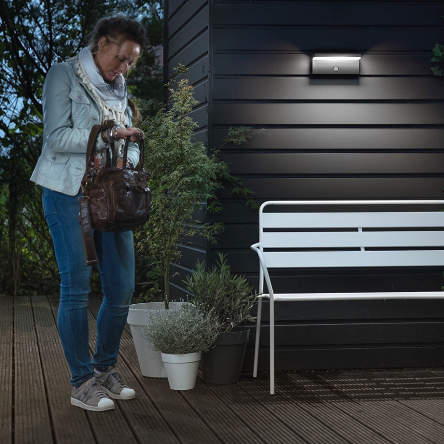 Philips - LED Ulkovalo anturilla 2xLED/4,5W/230V 4000K IP44