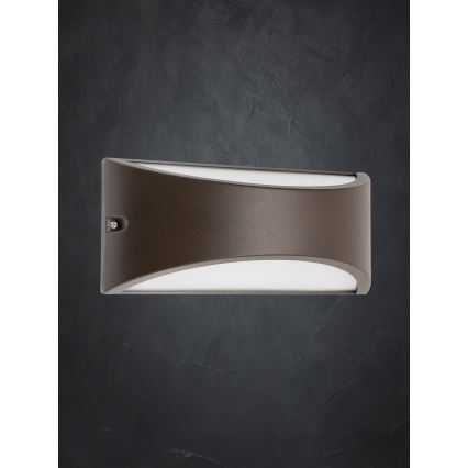 Redo 90192 - LED-ulkoseinävalaisin SCUDO LED/10W/230V 3000K IP54 ruskea
