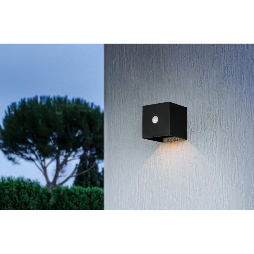 Retlux - LED-aurinkokennolla varustettu seinävalaisin anturilla LED/1W/3,7V 1200 mAh IP44 musta