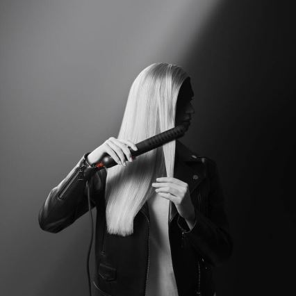 Rowenta - Suoristusrauta KARL LAGERFELD OPTILISS musta