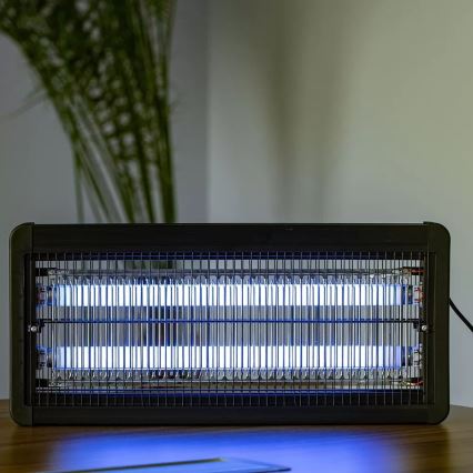Sähköinen hyönteissuoja 2x15W/230V 120 m²