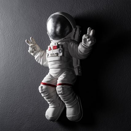 Seinäkoriste 47x35 cm astronaut hopea