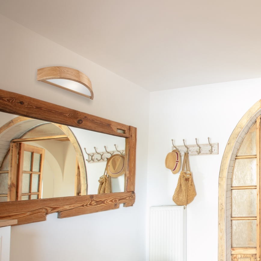 Seinävalaisin OAK 1xE27/60W/230V tammi