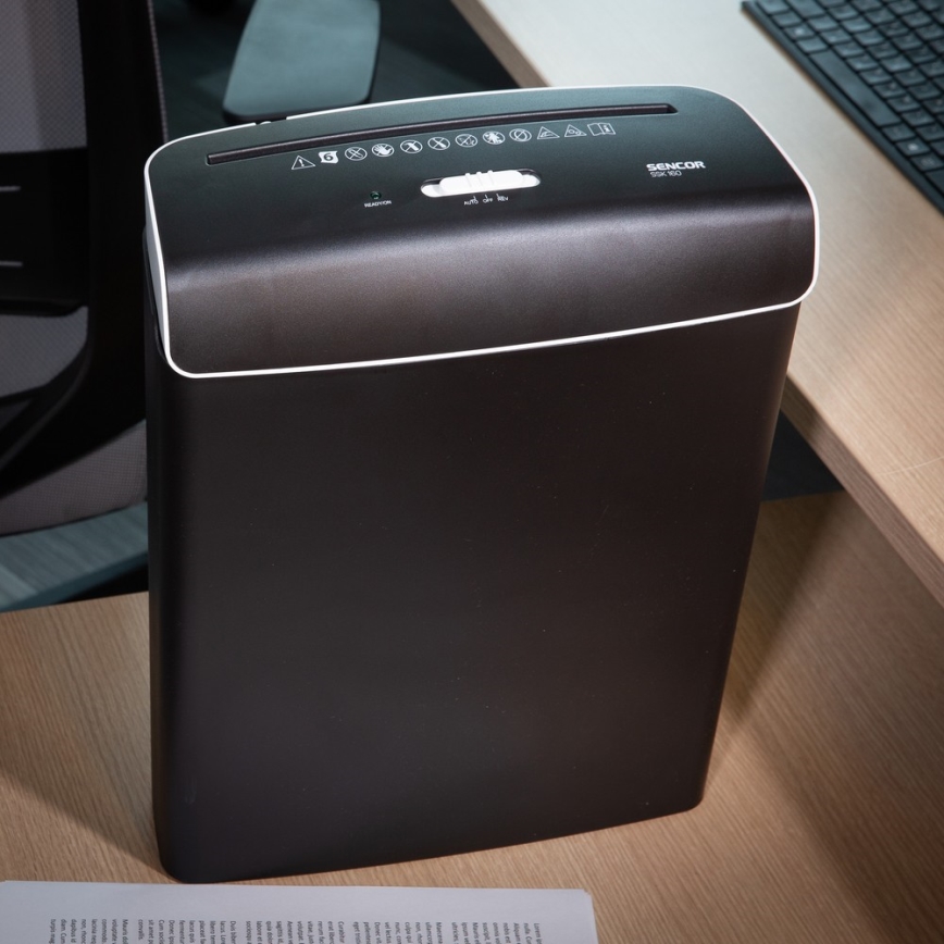 Sencor - Paperisilppuri A4, 7 l säiliö, 230V, musta