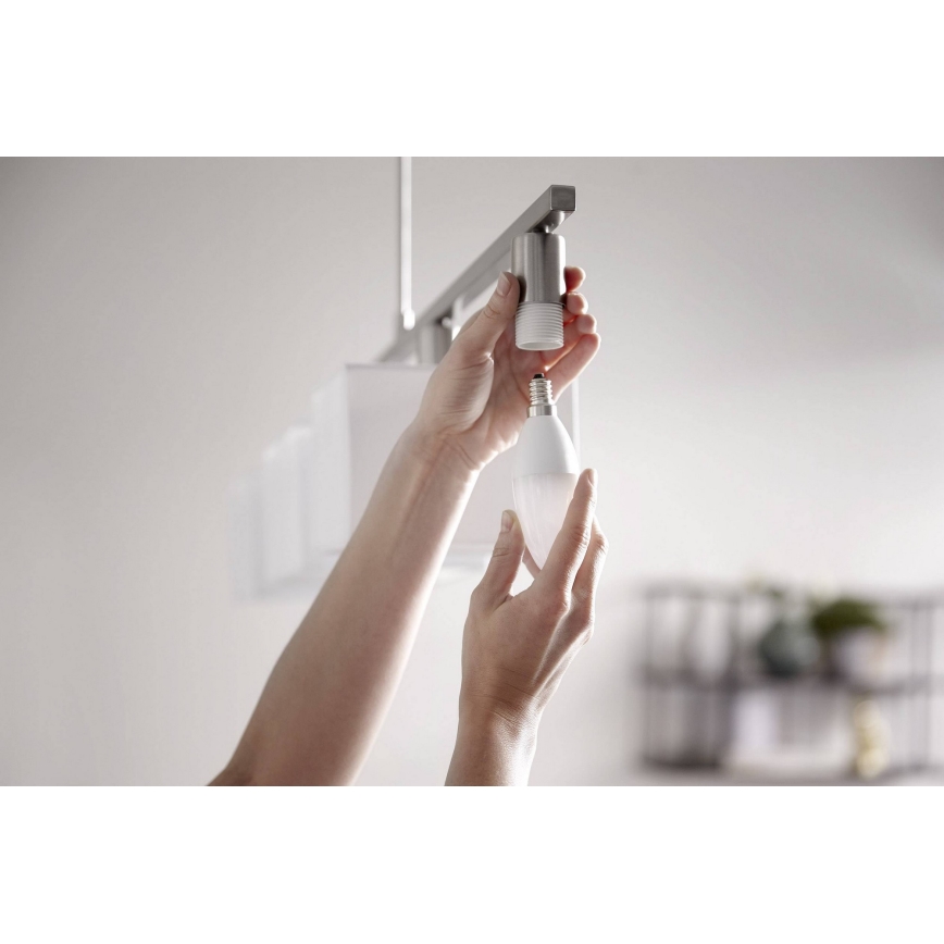 SETTI 2x Himmennettävä LED-polttimo Philips Hue WHITE E14/5,5W/230V 2700K