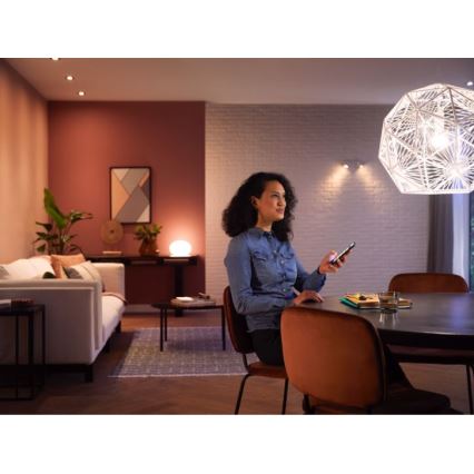 SETTI 4x Himmennettävä LED-polttimo Philips Hue WHITE A60 E27/9W/230V 2700K