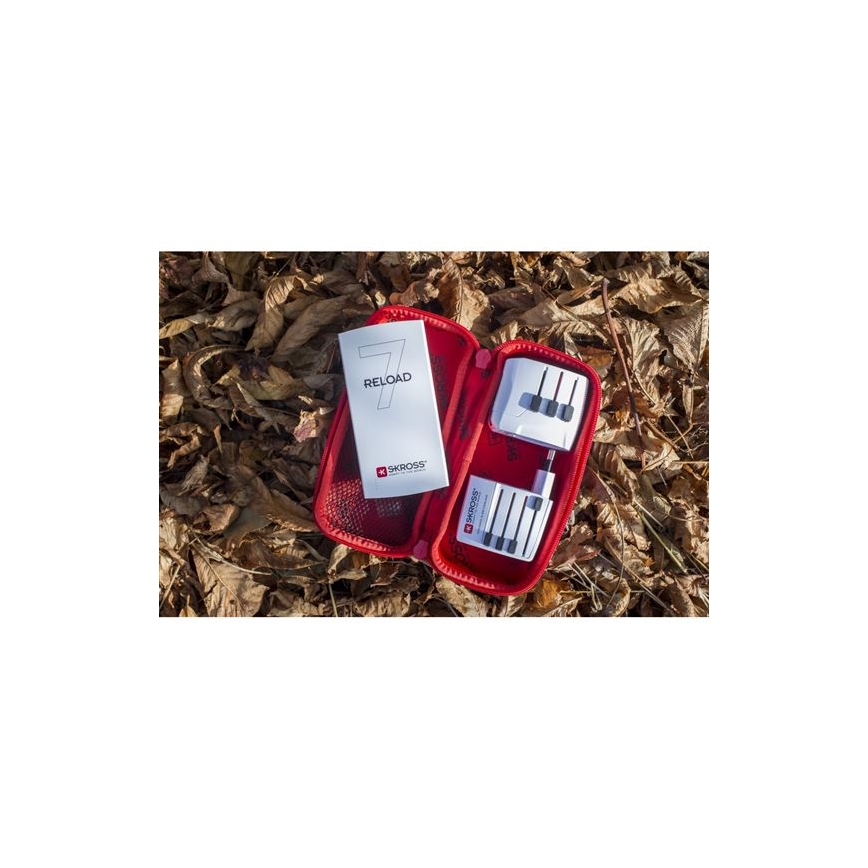 MUV-matkasovitin AC-USB, USB A+C, 15W