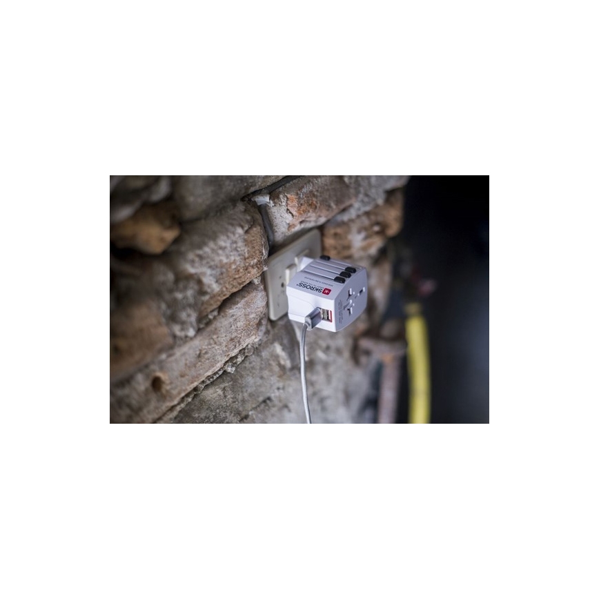 Solight PA48 - kansainvälinen matkasovitin 230V + 2x USB-portti