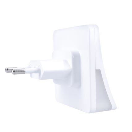 LED-yövalo hämäräanturilla pistorasialle LED/0,5W/230V 3000K