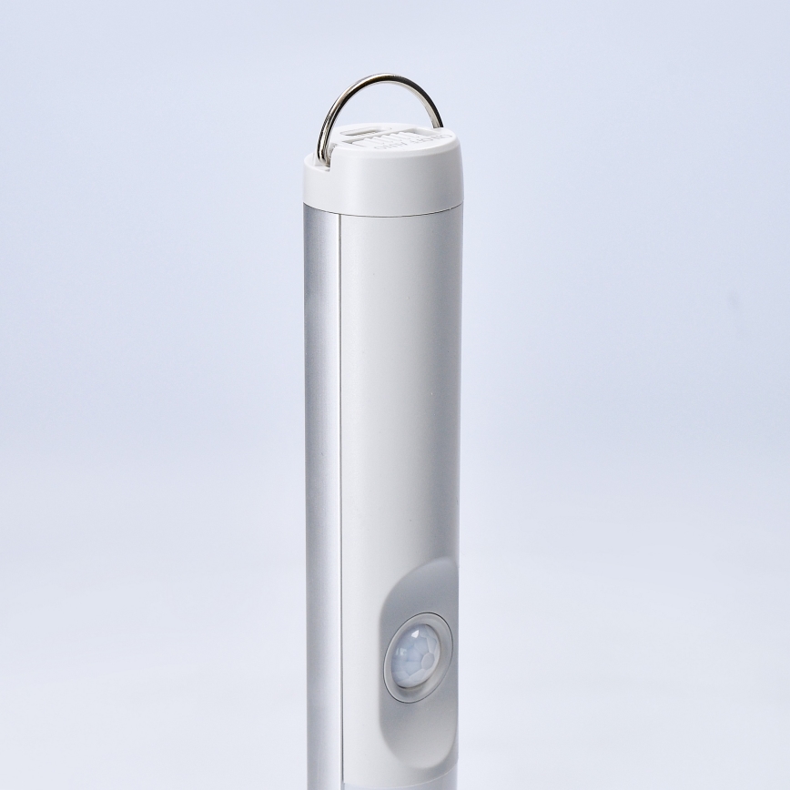 LED Ladattava kalustevalaistus anturilla LED/2,5W/3,7V 3000K 1800mAh