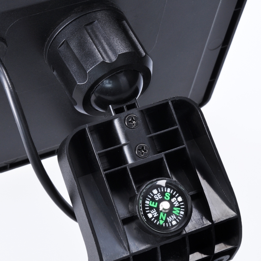 LED Aurinkovalonheitin liiketunnistimella LED/11W/3,7V 4400mAh 3000K/4000K/6500K IP54