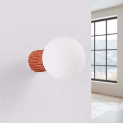Kylpyhuoneen seinävalaisin HALO 1xG9/8W/230V halkaisija 12 cm IP44 oranssi