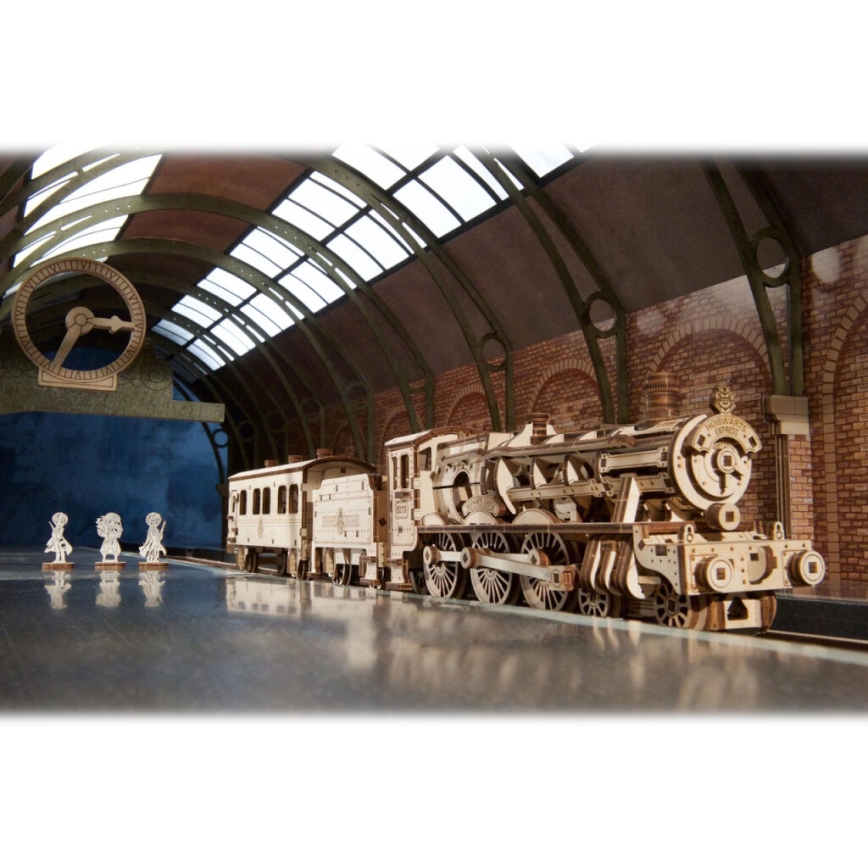 Ugears - 3D puinen mekaaninen palapeli Harry Potter Tylypahkan pikajuna