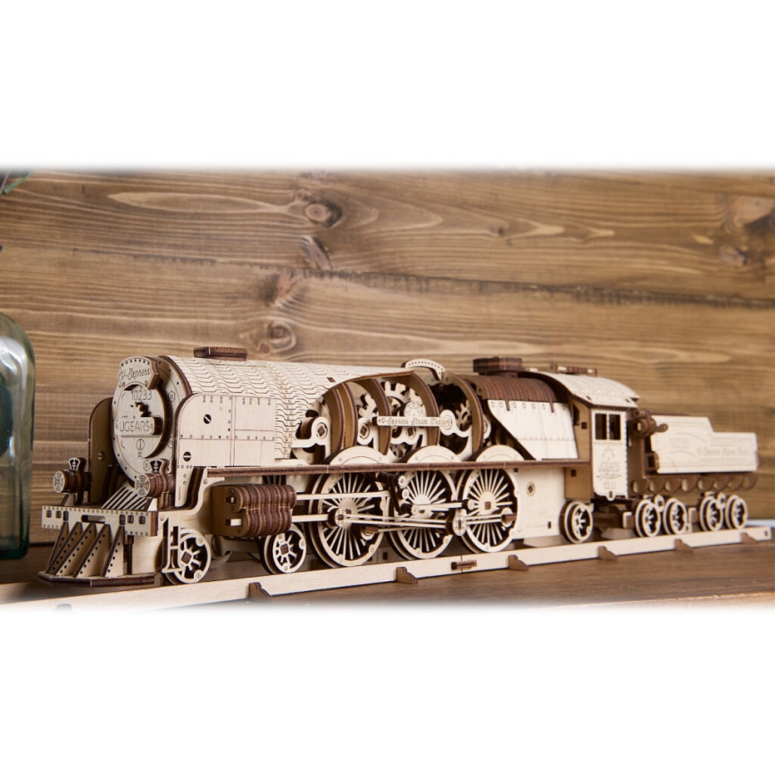 Ugears - 3D puinen mekaaninen palapeli V-Express höyryveturi