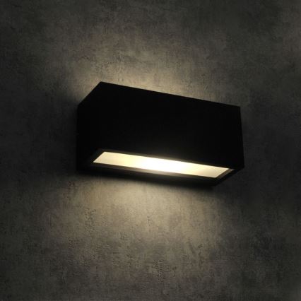 Ulkoseinävalaisin TOKIO 1xE27/12W/230V IP54