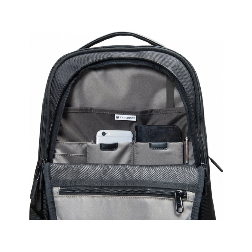 Victorinox - Kannettavan tietokoneen reppu 15" Compact 15 l musta