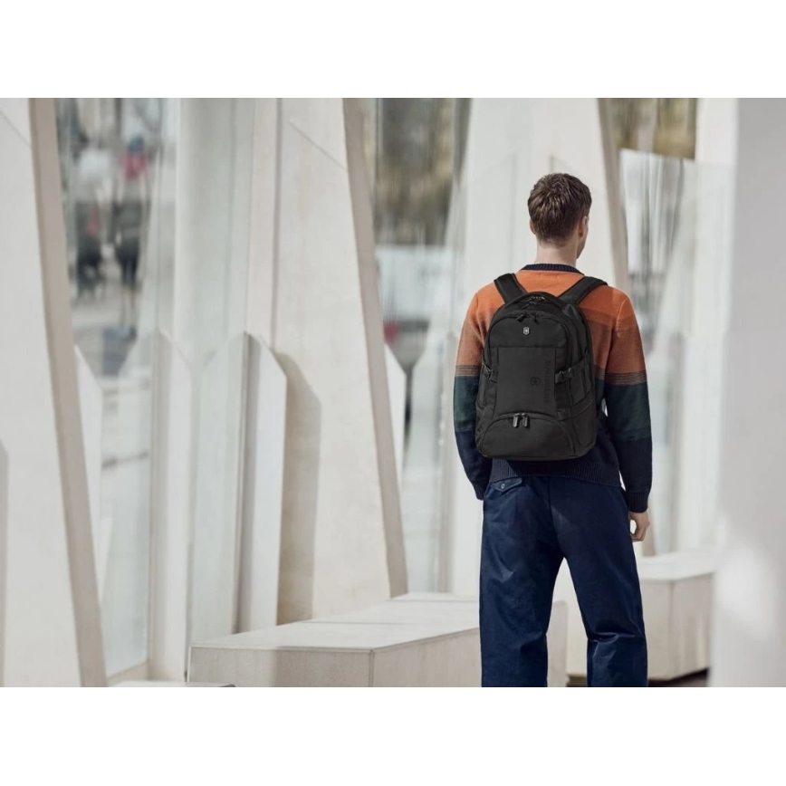 Victorinox - Kannettavan tietokoneen reppu 16" Deluxe Vx Sport EVO 28 l musta