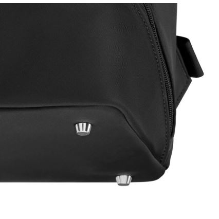 Victorinox - Reppu Victoria Signature Deluxe 18 l musta