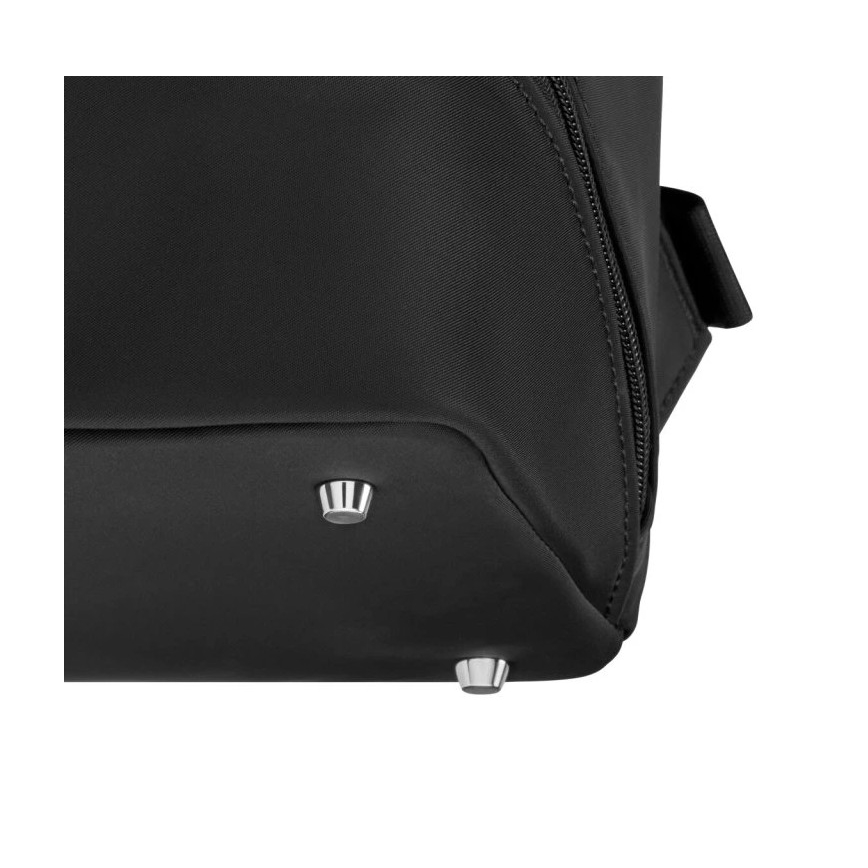 Victorinox - Reppu Victoria Signature Deluxe 18 l musta