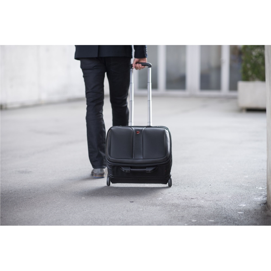 Wenger - Matkalaukku pyörillä 25 l 17" + kannettavan tietokoneen laukku 15,6" Patriot musta
