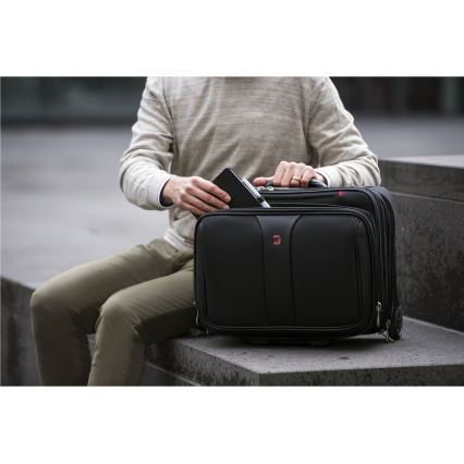 Wenger - Matkalaukku pyörillä 25 l 17" + kannettavan tietokoneen laukku 15,6" Patriot musta