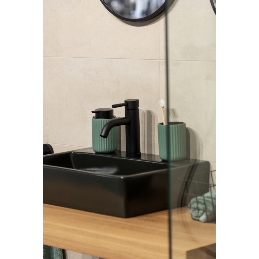 WENKO 24807100 - Saippua-annostelija BELLUNO 8x13,5 cm vihreä/musta