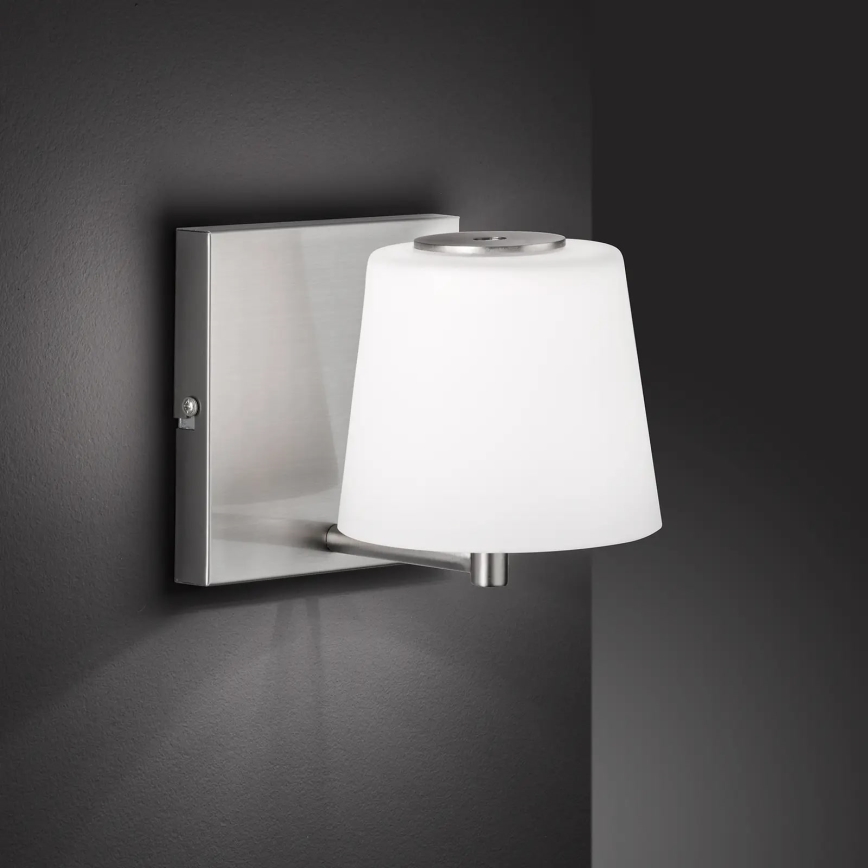 Wofi 4015.01.64.9000 - LED Himmennettävä seinävalaisin GENK LED/2W/5V 2500 mAh