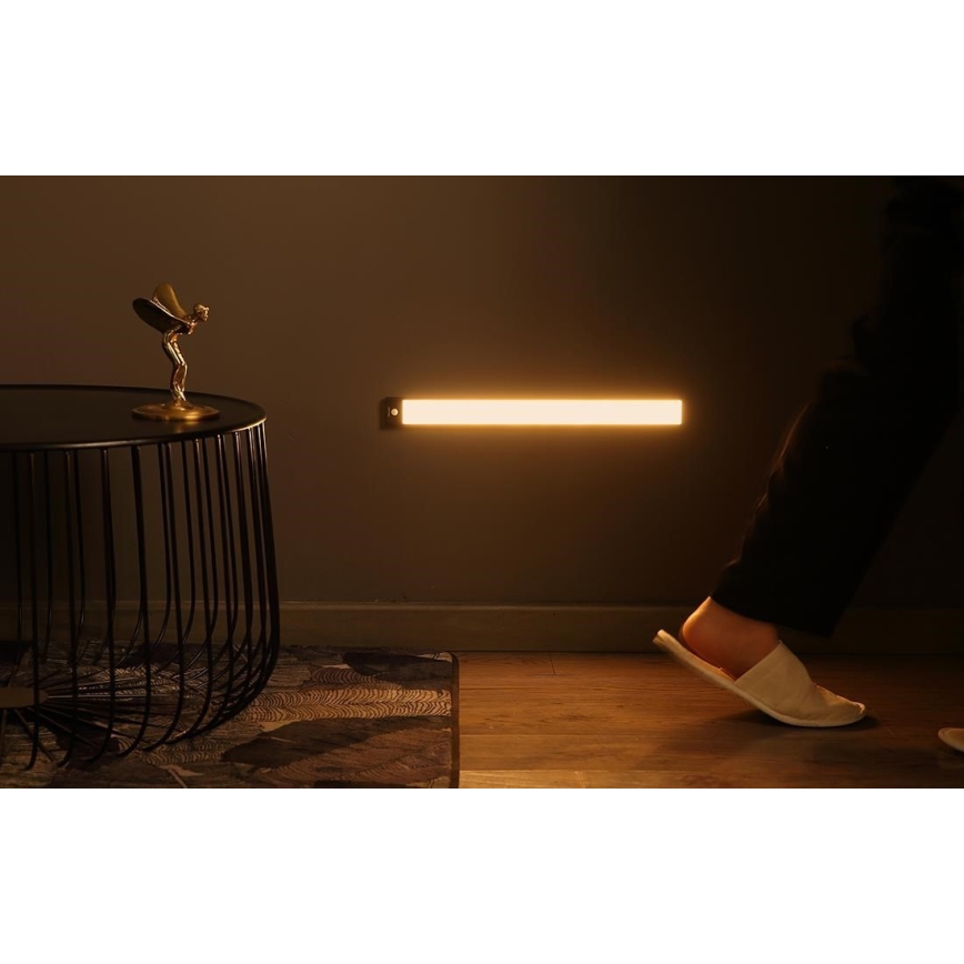 Yeelight - LED Himmennettävä ladattava huonekaluvalaistus anturilla LED/2,4W/2200 mAh 2700K 60 cm musta