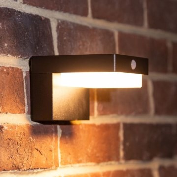 Zuma Line - LED Aurinkopaneelivalaisin liike- ja hämärätunnistimella LED/4,5W/2000 mAh IP44 musta